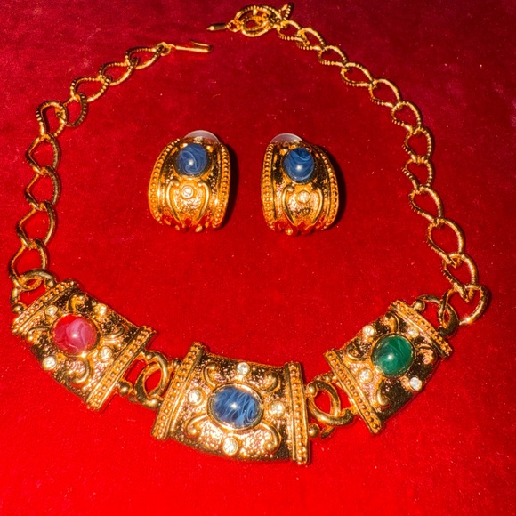 Avon Jewelry - Avon Gold Necklace with Multicolor Accents